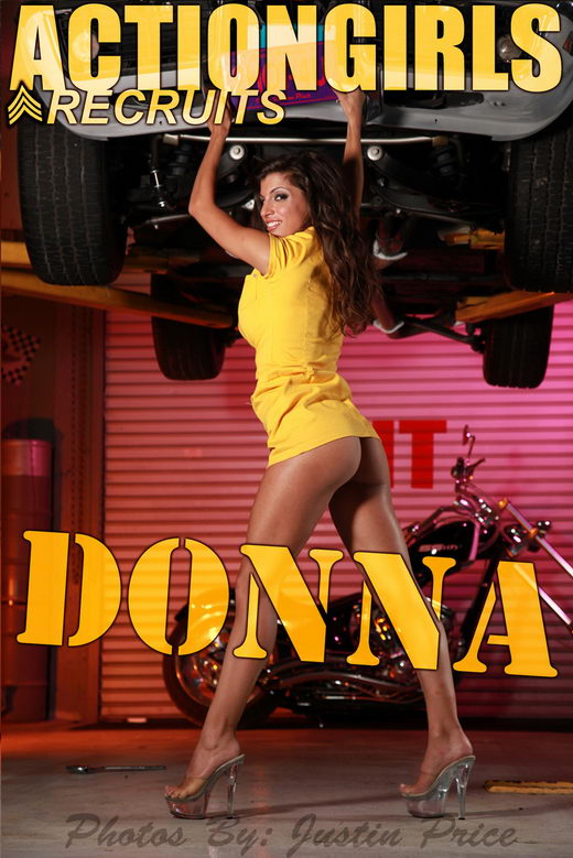 Donna - `Garage` - for ACTIONGIRLS Donna - `Garage` - for ACTIONGIRLS