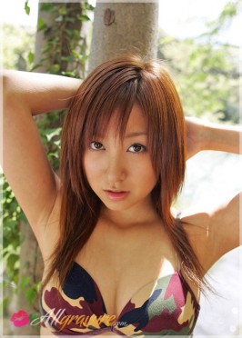 Aya Kiguchi from ALLGRAVURE Aya Kiguchi from ALLGRAVURE