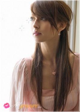 Leah Dizon from ALLGRAVURE Leah Dizon from ALLGRAVURE