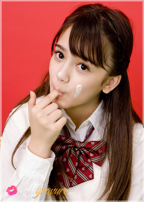 Manami Oku - `Holiday Surprise` - for ALLGRAVURE Manami Oku - `Holiday Surprise` - for ALLGRAVURE