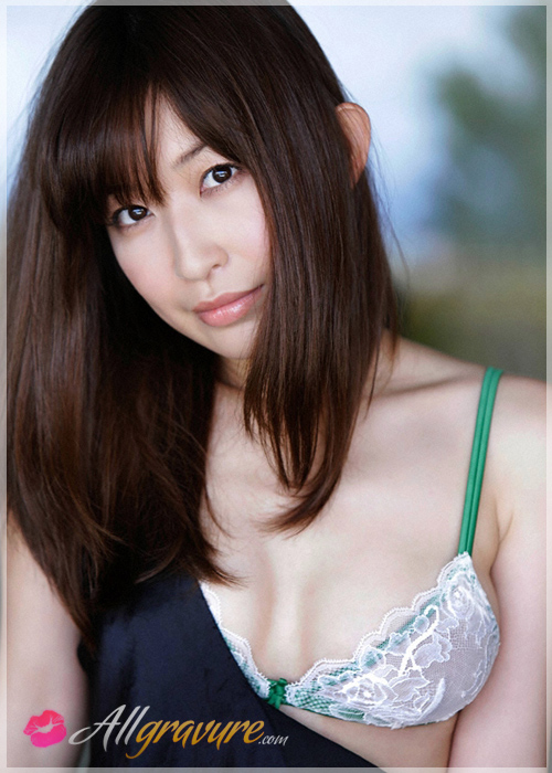 Mayumi Ono - `Wifey` - for ALLGRAVURE Mayumi Ono - `Wifey` - for ALLGRAVURE