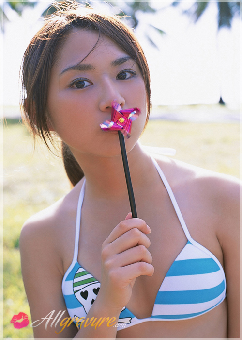 Natsumi Kamata - `Surfs Up` - for ALLGRAVURE Natsumi Kamata - `Surfs Up` - for ALLGRAVURE