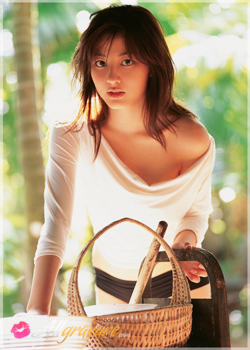 Yumi Sugimoto - `Blossom` - for ALLGRAVURE Yumi Sugimoto - `Blossom` - for ALLGRAVURE