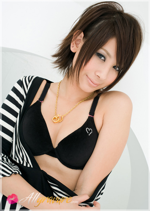 Reina Mamiya - `Peach Flavor` - for ALLGRAVURE Reina Mamiya - `Peach Flavor` - for ALLGRAVURE