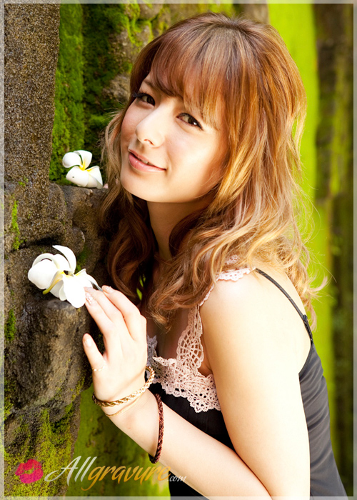 Suzanne - `Lady Days 2` - for ALLGRAVURE Suzanne - `Lady Days 2` - for ALLGRAVURE