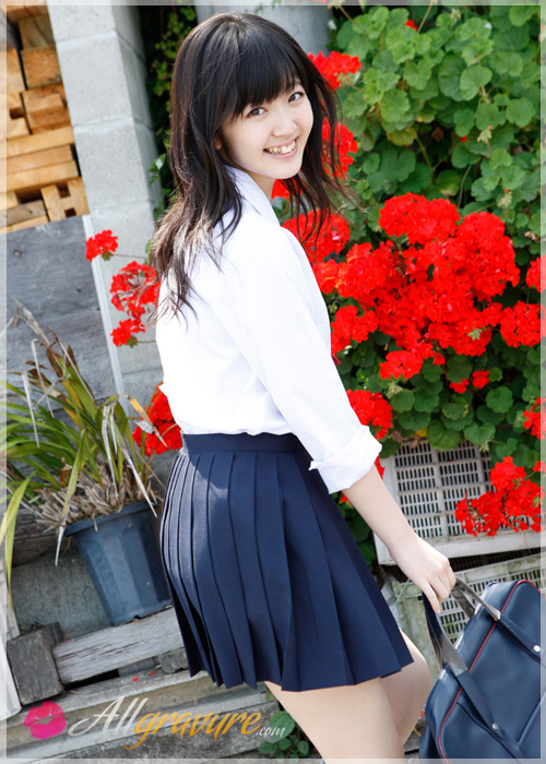 Airi Suzuki - `Running Free` - for ALLGRAVURE Airi Suzuki - `Running Free` - for ALLGRAVURE