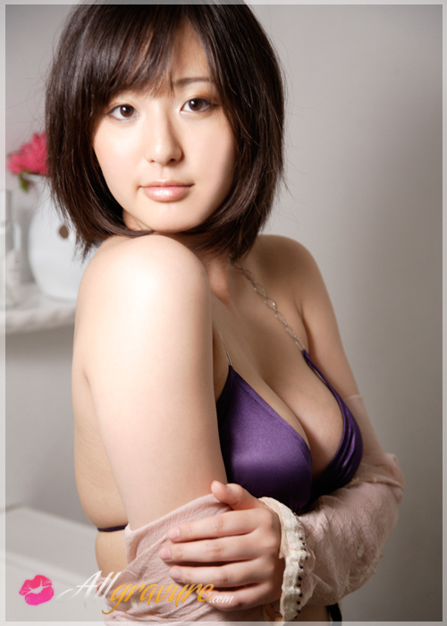 Yuri Murakami - `Moment of Summer 2` - for ALLGRAVURE Yuri Murakami - `Moment of Summer 2` - for ALLGRAVURE