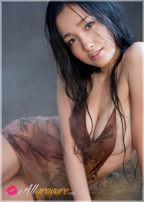Reon Kadena - `Love is Reon` - for ALLGRAVURE Reon Kadena - `Love is Reon` - for ALLGRAVURE