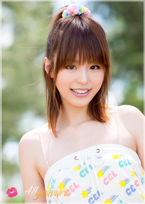 Aya Hirano - `Wet Lips` - for ALLGRAVURE Aya Hirano - `Wet Lips` - for ALLGRAVURE