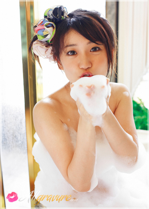 Yuko Oshima - `Beach Morning` - for ALLGRAVURE Yuko Oshima - `Beach Morning` - for ALLGRAVURE