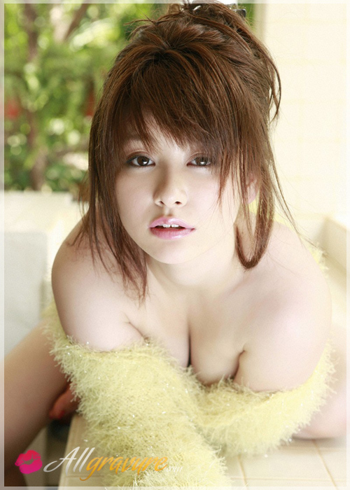 Airi Nakajima - `Banana Wool` - for ALLGRAVURE Airi Nakajima - `Banana Wool` - for ALLGRAVURE