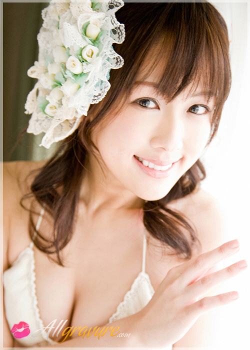 Kyoko Kawai - `Flower Girl 2` - for ALLGRAVURE Kyoko Kawai - `Flower Girl 2` - for ALLGRAVURE