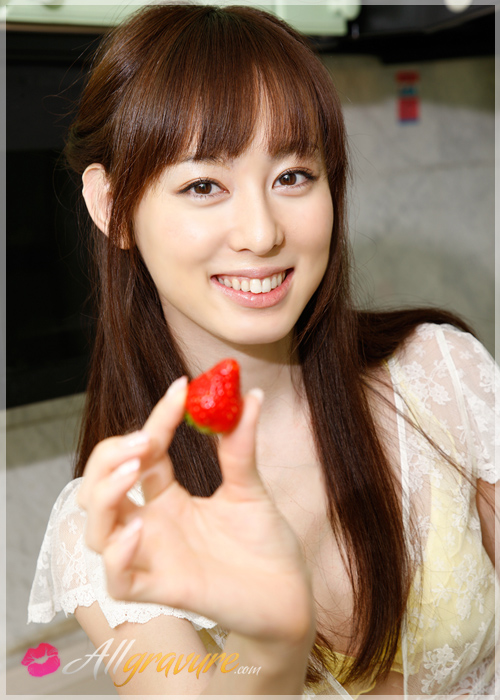 Rina Akiyama - `Pretty Peach` - for ALLGRAVURE Rina Akiyama - `Pretty Peach` - for ALLGRAVURE