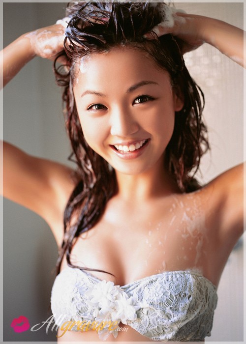 Asami Tani - `Single In April 2` - for ALLGRAVURE Asami Tani - `Single In April 2` - for ALLGRAVURE