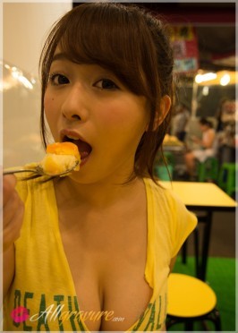 Marina Shiraishi from ALLGRAVURE Marina Shiraishi from ALLGRAVURE