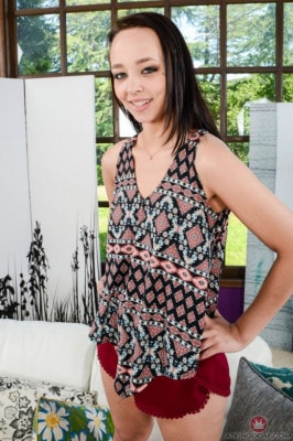 Emily Cash from ATKGALLERIA Emily Cash from ATKGALLERIA