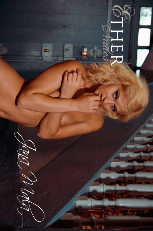 Jana Mala - `Blue` - by Olivier De Rycke for ETHERNUDES Jana Mala - `Blue` - by Olivier De Rycke for ETHERNUDES