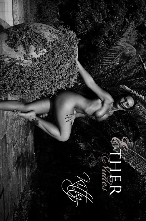Kitty - `Palm Tree` - by Olivier De Rycke for ETHERNUDES Kitty - `Palm Tree` - by Olivier De Rycke for ETHERNUDES