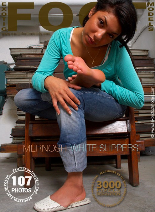 Mernosh - `White Slippers` - for EXOTICFOOTMODELS Mernosh - `White Slippers` - for EXOTICFOOTMODELS