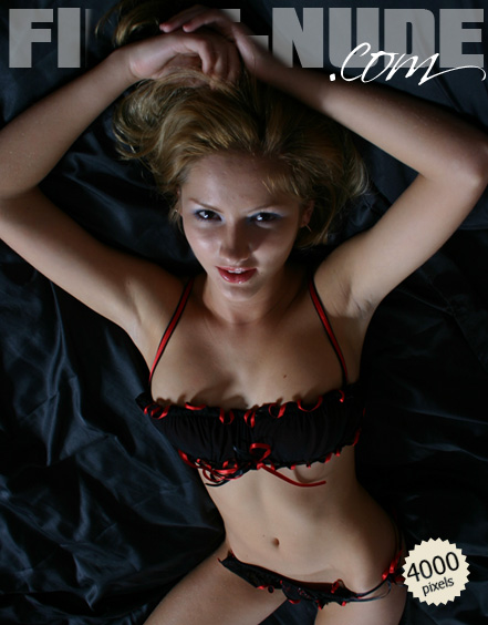 `Naked Moulin Rouge` - for FIRST-NUDE `Naked Moulin Rouge` - for FIRST-NUDE