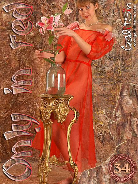 Frosya - `Only In Red` - by Galitsin for GALITSIN-NEWS Frosya - `Only In Red` - by Galitsin for GALITSIN-NEWS