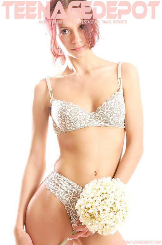 Crystal - for TEENAGEDEPOT Crystal - for TEENAGEDEPOT