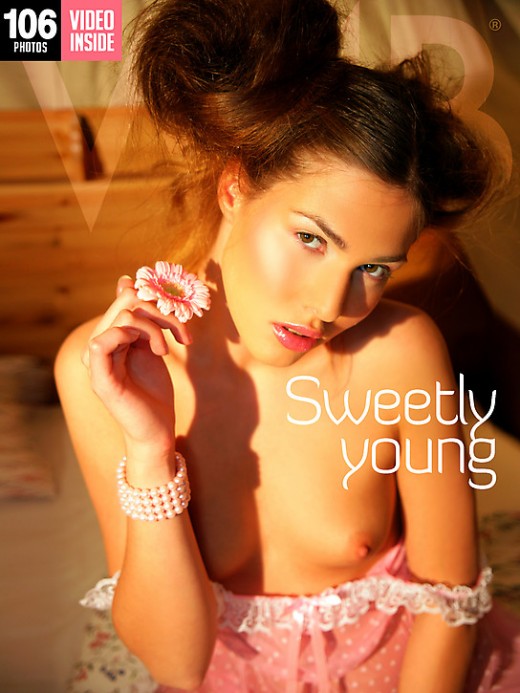 Chiara - `Sweetly Young` - by Mark for WATCH4BEAUTY Chiara - `Sweetly Young` - by Mark for WATCH4BEAUTY