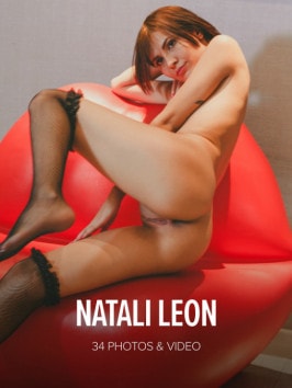 Natali Leon from WATCH4BEAUTY Natali Leon from WATCH4BEAUTY
